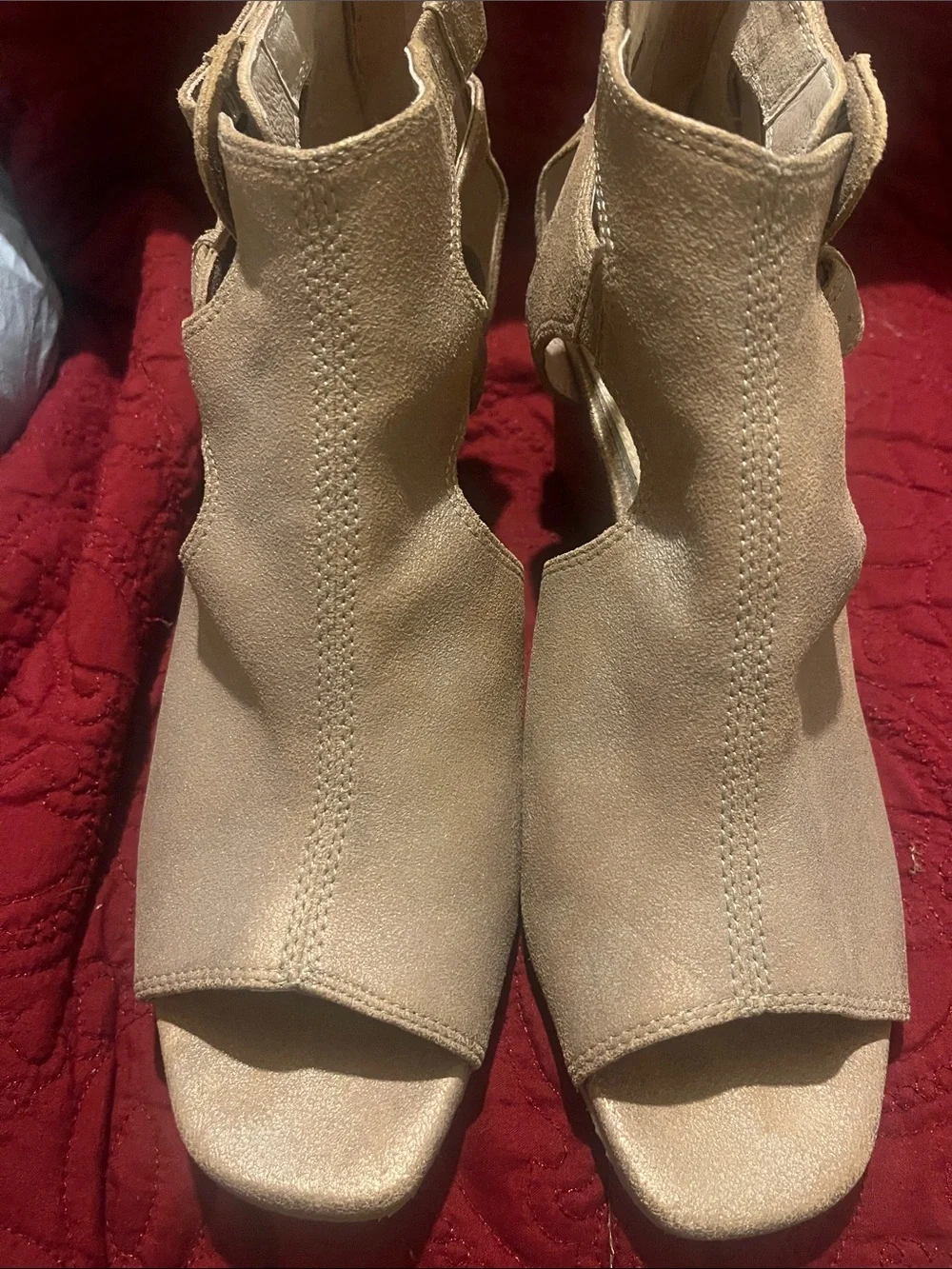 Donald Pliner Metallic Light Bronze Peep-toe Wedge Size 11